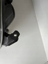Laden Sie das Bild in den Galerie-Viewer, Frontscheinwerfer Opel Astra J 13253647 Rechts Scheinwerfer Headlight SCH3265775867ud