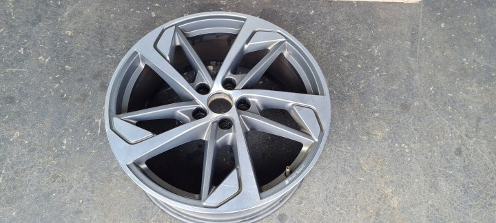 1x Alufelge 19 Zoll 8Y0601025R Audi A3 Rim Wheel FEL5236272346nx