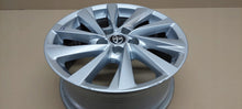Laden Sie das Bild in den Galerie-Viewer, 1x Alufelge 17 Zoll 7.5&quot; 5x114.3 45ET Toyota Camry Rim Wheel