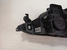 Load image into Gallery viewer, Frontscheinwerfer Renault Megane IV 260609169R Links Scheinwerfer Headlight