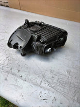 Laden Sie das Bild in den Galerie-Viewer, Frontscheinwerfer Mercedes-Benz W206 2069064003 Rechts Scheinwerfer Headlight SCH3619245997at