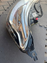 Laden Sie das Bild in den Galerie-Viewer, Frontscheinwerfer Citroën C5 III 9674869880 9674399580 Bi-Xenon Links Headlight
