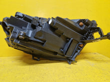 Laden Sie das Bild in den Galerie-Viewer, Frontscheinwerfer Skoda Kamiq 658941015B Full LED Links Scheinwerfer Headlight SCH5363487342yd