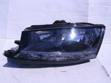 Laden Sie das Bild in den Galerie-Viewer, Frontscheinwerfer Skoda Fabia III 6V1941015B Links Scheinwerfer Headlight SCH5947967487ua