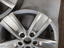 Laden Sie das Bild in den Galerie-Viewer, 4x Alufelge 17 Zoll 7.0" 5x120 55ET Glanz Silber 7E0601025 VW Multivan Rim Wheel FEL9750489747zd