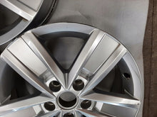 Laden Sie das Bild in den Galerie-Viewer, 4x Alufelge 17 Zoll 7.0" 5x120 55ET 7E0601025P VW Multivan Rim Wheel FEL9750489747zd