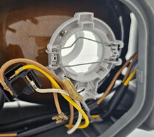 Laden Sie das Bild in den Galerie-Viewer, Frontscheinwerfer Mercedes-Benz W124 12985200 Rechts Scheinwerfer Headlight