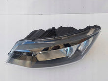 Laden Sie das Bild in den Galerie-Viewer, Frontscheinwerfer Skoda Fabia III 6V1941015C Links Scheinwerfer Headlight