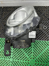 Laden Sie das Bild in den Galerie-Viewer, Frontscheinwerfer Mini R57 R55 R56 16081803 Links Scheinwerfer Headlight SCH8228274515iv