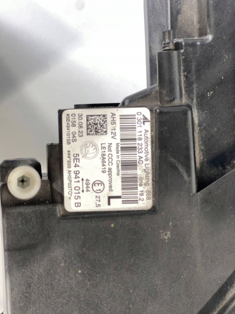 Frontscheinwerfer Skoda Octavia I 5E4941015B Links Scheinwerfer Headlight SCH4896478337ey