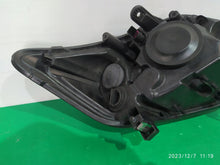 Load image into Gallery viewer, Frontscheinwerfer Ford Kuga 009696-01 Links Scheinwerfer Headlight