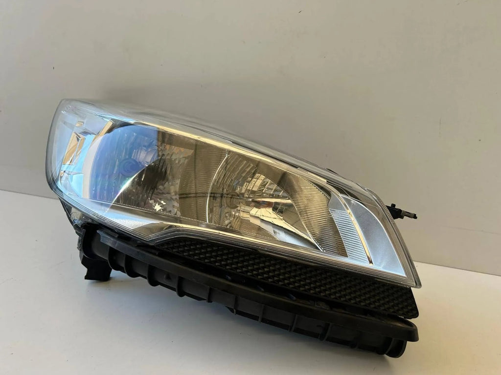 Frontscheinwerfer Ford Kuga CV44-13W029-AE Rechts Scheinwerfer Headlight