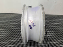 Load image into Gallery viewer, 1x Alufelge 17 Zoll 6.5" 5x114.3 48ET Glanz Silber 52910-2S210 Hyundai Ix35 FEL6224446927om