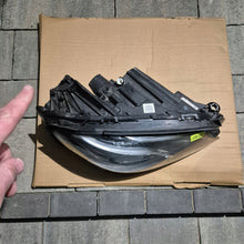 Laden Sie das Bild in den Galerie-Viewer, Frontscheinwerfer Mercedes-Benz W213 A21390688-08 Full LED Rechts Headlight SCH8749133335th