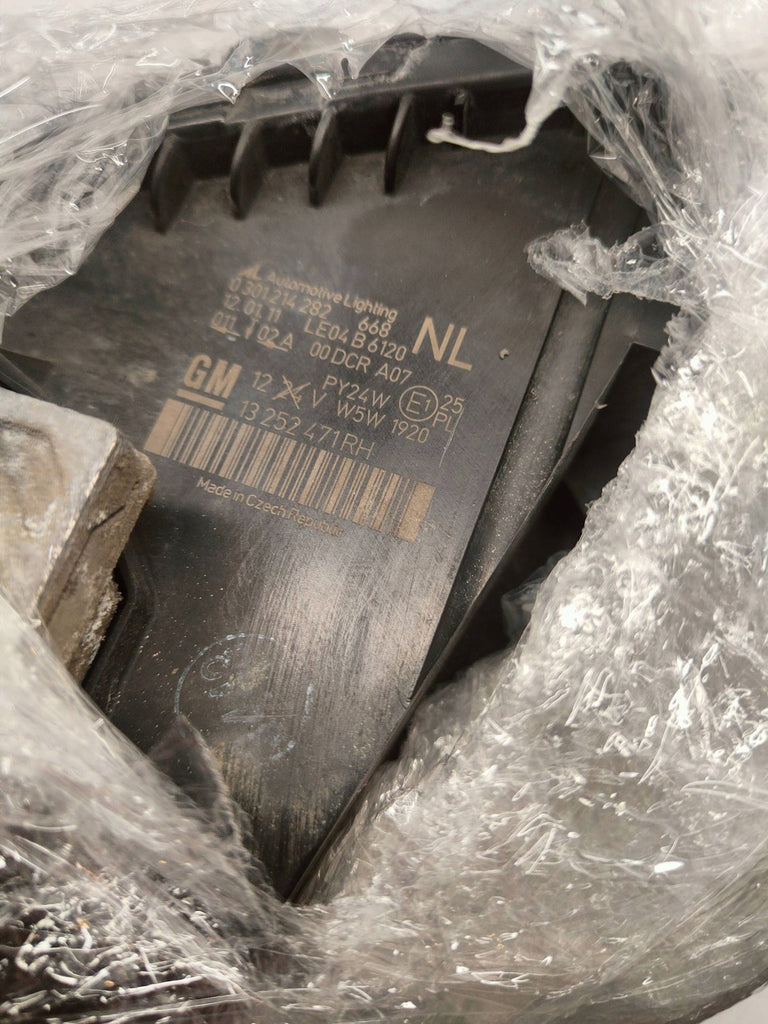 Frontscheinwerfer Opel Zafira B 13252471 Xenon Ein Stück (Rechts oder Links)