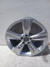 Load image into Gallery viewer, 1x Alufelge 18 Zoll 8.0" 5x112 38ET Glanz Silber A2534012100 Mercedes-Benz Glc FEL7274626866vd