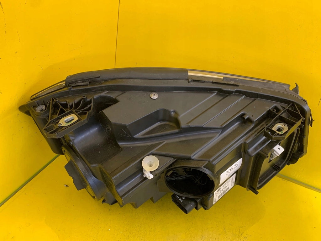 Frontscheinwerfer Mercedes-Benz W176 A1768200561 Xenon Links Headlight
