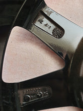 Load image into Gallery viewer, 1x Alufelge 15 Zoll 5.0&quot; 4x100 40ET Glanz 43210-60PS0-0SP Suzuki Swift Rim Wheel