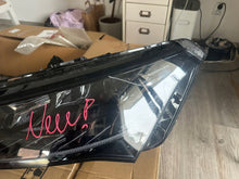 Laden Sie das Bild in den Galerie-Viewer, Frontscheinwerfer Skoda Enyaq IV 5LB941015G LED Links Scheinwerfer Headlight SCH6731643854lp