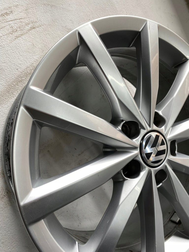 1x Alufelge 17 Zoll 7.0" 5x112 5K7601025B VW Golf Vi Rim Wheel FEL2211327240bo