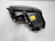 Laden Sie das Bild in den Galerie-Viewer, Frontscheinwerfer VW Caddy 0301205208 Rechts Scheinwerfer Headlight SCH7705583992yn