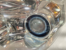 Laden Sie das Bild in den Galerie-Viewer, Frontscheinwerfer Opel Vectra C 13170933 Xenon Links Scheinwerfer Headlight SCH5426424353wz