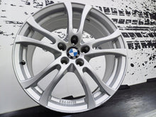Laden Sie das Bild in den Galerie-Viewer, 1x Alufelge 18 Zoll 8.0" 5x120 30ET Glanz Silber BMW 1 Rim Wheel FEL5182501097hs