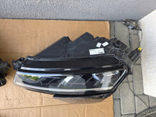Laden Sie das Bild in den Galerie-Viewer, Frontscheinwerfer Skoda Karoq 57B941015A 57B941016A Rechts oder Links SCH8185302357fo