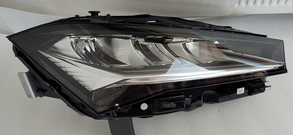 Frontscheinwerfer Skoda Superb 3P1941016 Full LED Rechts Scheinwerfer Headlight SCH3765917439il
