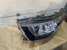 Laden Sie das Bild in den Galerie-Viewer, Frontscheinwerfer Iveco Daily IV 05802476874 Links Scheinwerfer Headlight SCH3498010390gq
