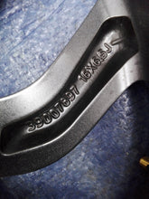 Load image into Gallery viewer, 1x Alufelge 16 Zoll 6.5" 4x108 20ET Glanz Silber 39007897 Opel Crossland X FEL1622342017su