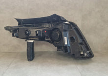 Laden Sie das Bild in den Galerie-Viewer, Frontscheinwerfer Hyundai Tucson N7922-63020 Links Scheinwerfer Headlight SCH8275431340mf