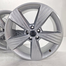 Laden Sie das Bild in den Galerie-Viewer, 4x Alufelge 19 Zoll 8.0" 5x112 45ET Glanz Schwarz 89A601025B Audi Rim Wheel FEL8202823836kk