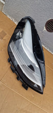 Laden Sie das Bild in den Galerie-Viewer, Frontscheinwerfer Tesla 3 1077376-50-B Rechts Scheinwerfer Headlight