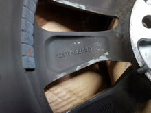 Load image into Gallery viewer, 1x Alufelge 16 Zoll 6.5&quot; 5x114.3 50ET 52910A2800, 52910-A2800 Kia Ceed Rim Wheel