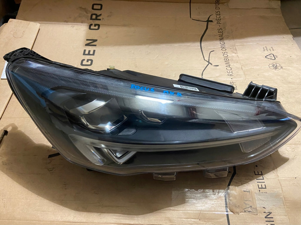 Frontscheinwerfer Ford Focus MX7B-13E014-ED Rechts Scheinwerfer Headlight SCH2928800599dv