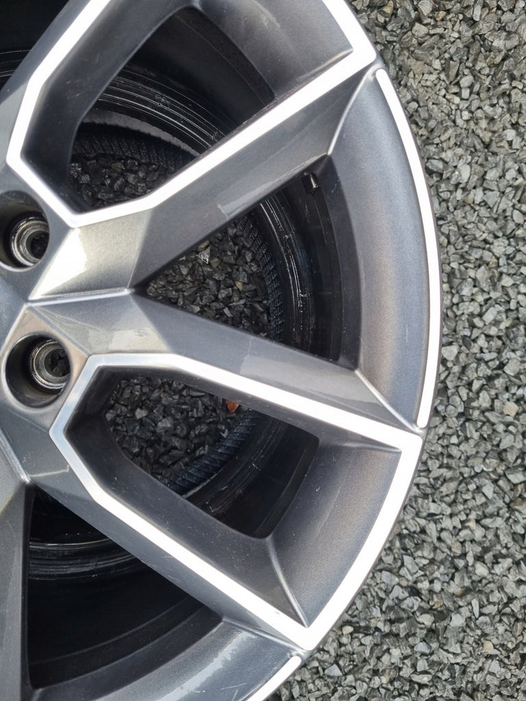 1x Alufelge 18 Zoll 7.5" 5x112 51ET Glanz Silber 5E0601025 Skoda Rim Wheel