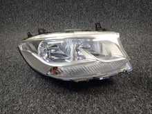Laden Sie das Bild in den Galerie-Viewer, Frontscheinwerfer Mercedes-Benz Sprinter A9109060100 Rechts Headlight