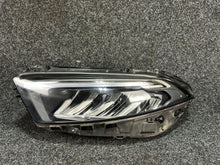 Laden Sie das Bild in den Galerie-Viewer, Frontscheinwerfer Mercedes-Benz W177 A1779062106 LED Links Headlight SCH1949465865tt