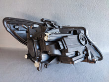 Laden Sie das Bild in den Galerie-Viewer, Frontscheinwerfer Mercedes-Benz Vito W447 A4479064600 LED Links Headlight