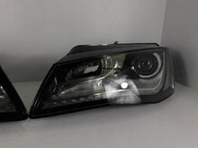 Load image into Gallery viewer, Frontscheinwerfer Audi A8 4H0941029AB 4H0941030AB Xenon Rechts oder Links
