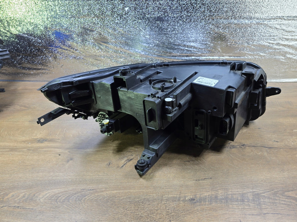 Frontscheinwerfer VW Tiguan 5NB941035G LED Ein Stück (Rechts oder Links) SCH2818328642jq