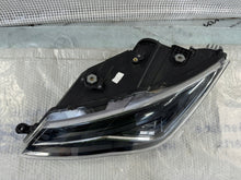 Load image into Gallery viewer, Frontscheinwerfer Seat Leon 5F1941007G Links Scheinwerfer Headlight