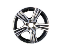 Laden Sie das Bild in den Galerie-Viewer, 1x Alufelge 17 Zoll 8.5" 5x112 58ET Glanz Silber A2044016102 Mercedes-Benz W204 FEL9031369870wi