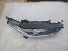 Laden Sie das Bild in den Galerie-Viewer, Frontscheinwerfer Toyota Yaris 56300 0104559 LED Rechts Scheinwerfer Headlight SCH6737403709jk