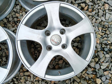 Laden Sie das Bild in den Galerie-Viewer, 4x Alufelge 15 Zoll 6.5" 4x114.3 37ET Glanz Silber Mitsubishi I Rim Wheel FEL1338564562aq