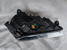 Laden Sie das Bild in den Galerie-Viewer, Frontscheinwerfer Skoda Superb III 3V1941015B Xenon Links Scheinwerfer Headlight