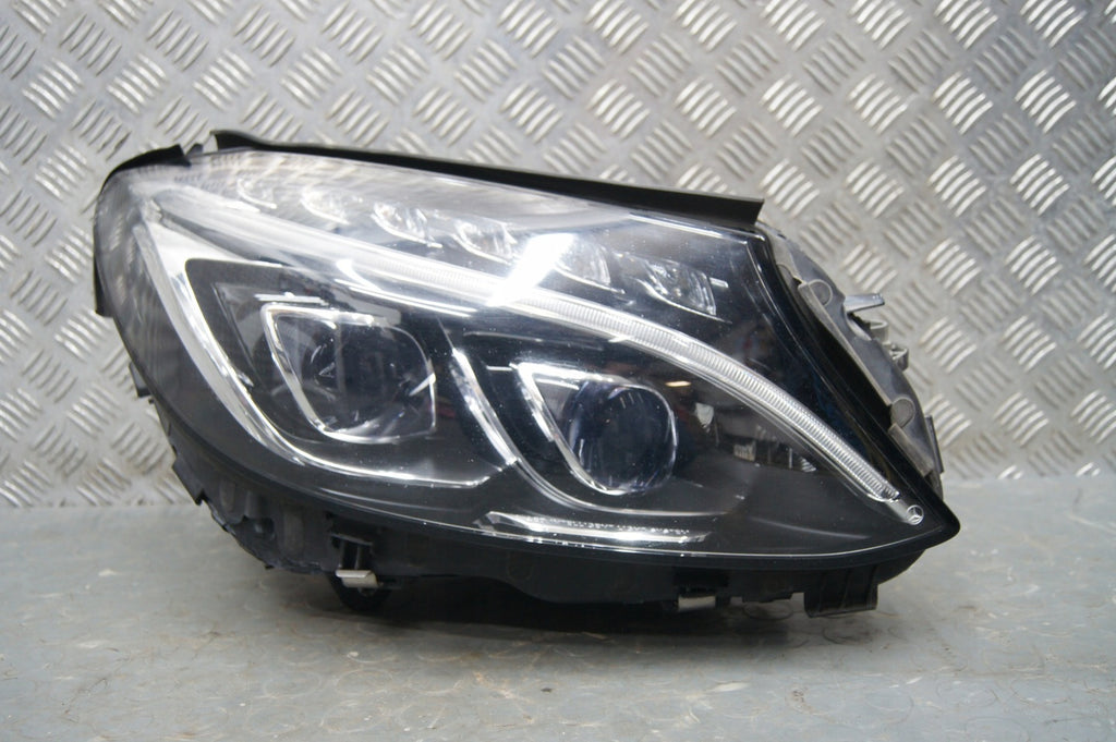 Frontscheinwerfer Mercedes-Benz W205 A2058203061 A2058202961 Full LED Ein Satz SCH6790254559oe