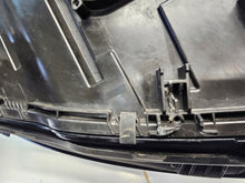 Laden Sie das Bild in den Galerie-Viewer, Frontscheinwerfer Mercedes-Benz W205 A2059062504 LED Links Headlight SCH8007800032pv