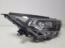 Load image into Gallery viewer, Frontscheinwerfer Toyota V I 81145-42842 LED Ein Satz Scheinwerfer Headlight SCH5945679344uw